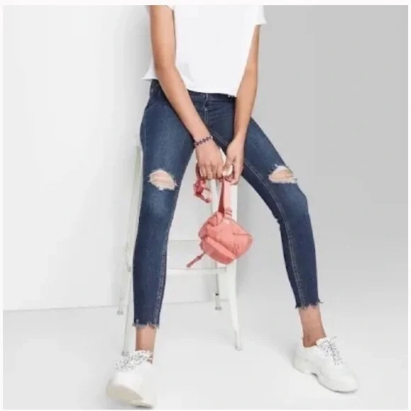 Wild Fable Dark Indigo Distressed Highest Rise Raw
Hem Skinny Jeans Size 16/33 - Picture 3 of 16